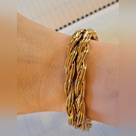 Jewelry - Elegant Double Twist Thick Gold Braided Bangle Bracelet